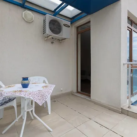 Apartment ❤spacious Studio W Kitchen Near Cacao❤beach❤iw❤